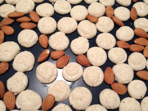 Amaretti: full of almond antioxidant goodness!